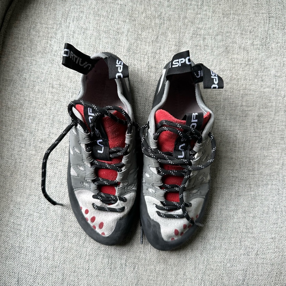 La Sportiva Tarantulace Climbing Shoes - Women’s 36.5